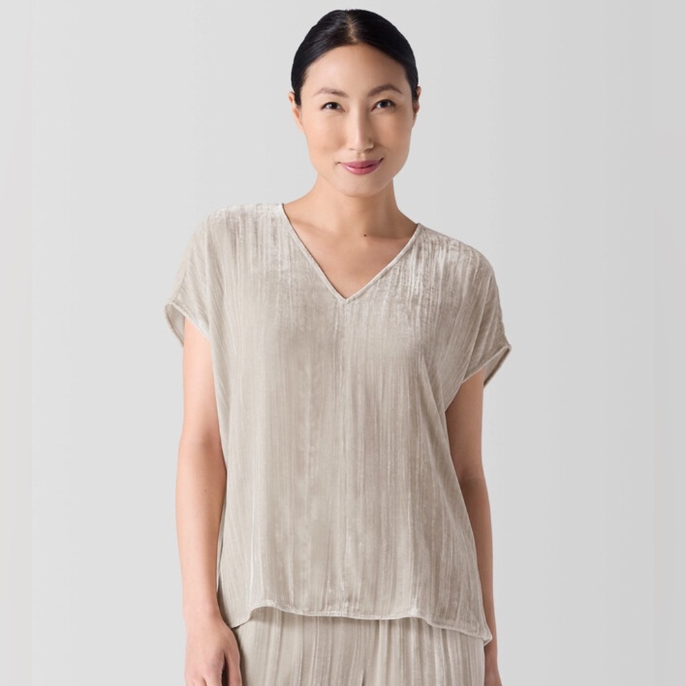 Eileen Fisher NWOT Crushed Velvet Cream V-Neck Silk Square Blouse | Large